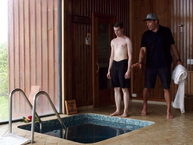 12 Celebrities Who Swear by Cold Plunging (And Their Protocols)